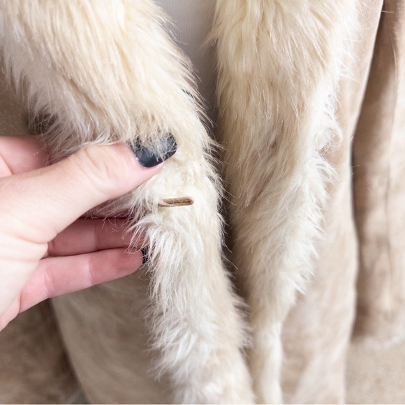 VENUS Tan Leather Jacket with Cream Fur Trim - Picture 9 of 10